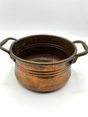 Vintage Hand Worked Copper Pot Brass Handles Primitive Farmhouse Planter Decor